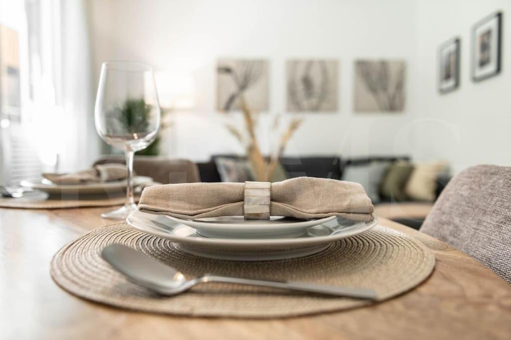 Calm Apartment With Private Patio By Rems Μάλαγα Εξωτερικό φωτογραφία