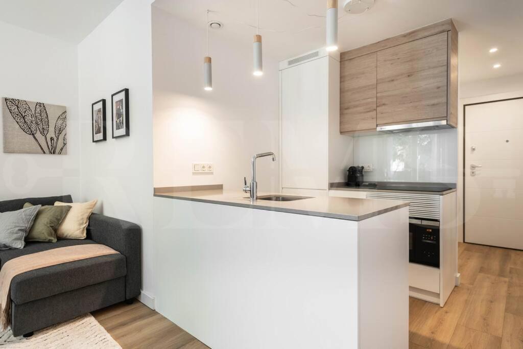 Calm Apartment With Private Patio By Rems Μάλαγα Εξωτερικό φωτογραφία